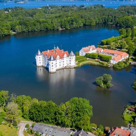 Ferienwohnung Am Schlosspark Glücksburg Екстериор снимка