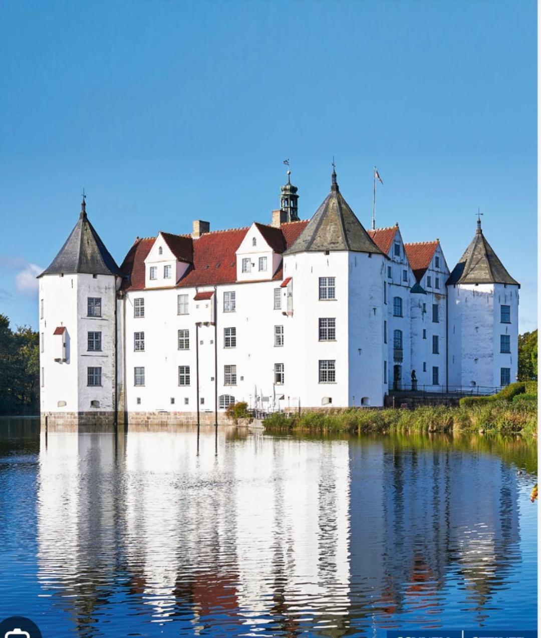 Ferienwohnung Am Schlosspark Glücksburg Екстериор снимка
